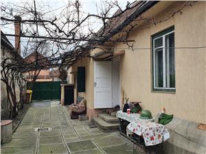 Casa de vanzare cu 2.350 mp teren in Sibiu