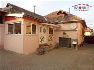 Casa cu 4 camere si 1250 mp teren zona Lazaret Sibiu