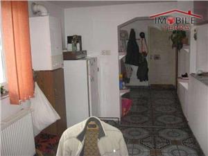 Casa de vanzare cu 4 camere in Turnisor Sibiu