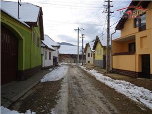 Casa de vanzare in Poplaca   la 5 km de Sibiu