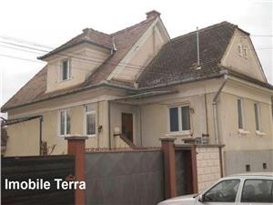 Casa 6 camere de vanzare in Turnisor Sibiu, pretabila 2 familii, 1280 teren
