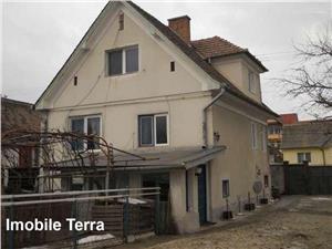 Casa 6 camere de vanzare in Turnisor Sibiu, pretabila 2 familii, 1280 teren