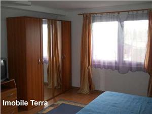 Casa 6 camere de vanzare in Turnisor Sibiu, pretabila 2 familii, 1280 teren