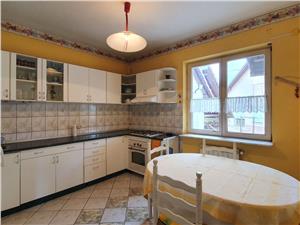 Casa spatioasa de vanzare la Talmaciu