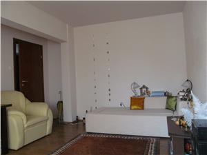 Apartament 4 camere de vanzare in Sibiu