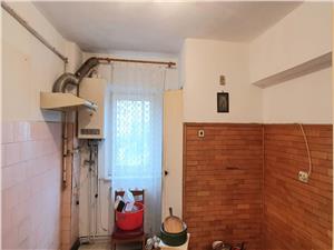 Apartament 2 camere decomandate etaj 1 pe Mihai Viteazul