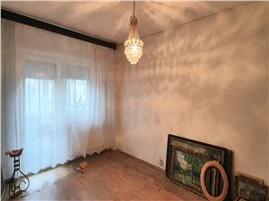Apartament 2 camere decomandate etaj 1 pe Mihai Viteazul