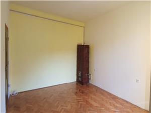 Apartament 3 camere de vanzare in centru istoric Sibiu