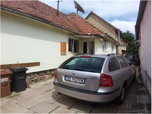 Casa cu 3 apartamente de vanzare in Sibiu
