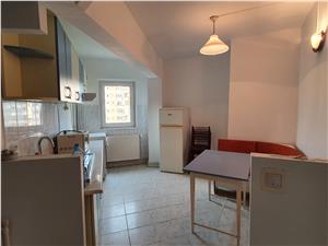 Apartament de inchiriat pe Mihai Viteazu