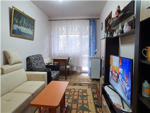 Apartament mobilat la etajul 2 pe Calea Cisnadiei