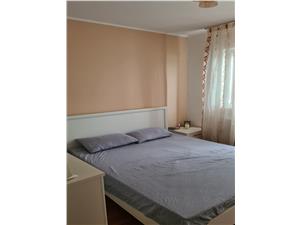 Apartament decomandat de vanzare in Valea Aurie