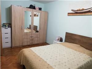 Apartament 4 camere decomandate in Vasile Aaron