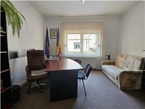 Casa de inchiriat zona Trei Stejari