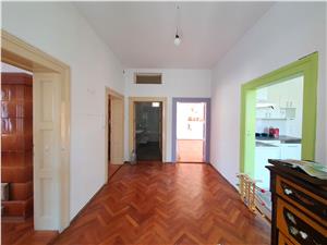 Casa cu 3 camere si 540 mp teren in Sibiu
