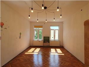 Casa cu 3 camere si 540 mp teren in Sibiu