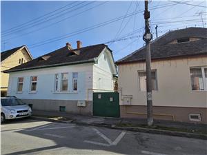 Casa cu 3 camere si 540 mp teren in Sibiu