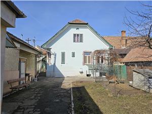 Casa cu 3 camere si 540 mp teren in Sibiu