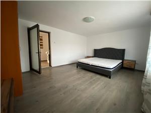 Apartament la casa de inchiriat la Sura Mare
