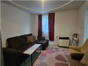 Casa cu garaj si gradina de inchiriat in Gusterita