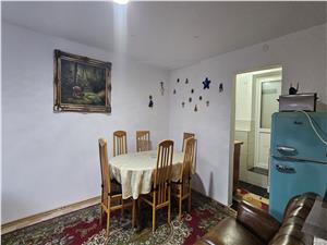 Casa cu garaj si gradina de inchiriat in Gusterita