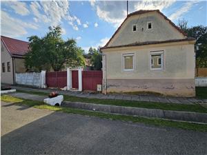 Casa spatioasa cu 2000 mp teren pe Valea Hartibaciului la Ilimbav