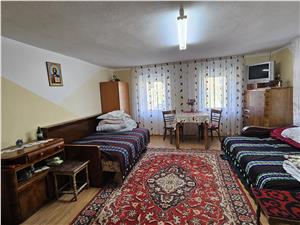 Casa spatioasa cu 2000 mp teren pe Valea Hartibaciului la Ilimbav