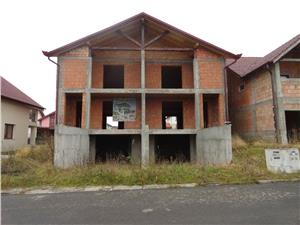 Casa noua de vanzare in Sura Mica