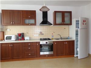 Apartament 3 camere de inchiriat la vila zona Dumbravii