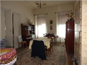 Apartament 100mp la casa de vanzare in zona istorica Sibiu