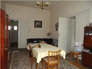 Apartament 100mp la casa de vanzare in zona istorica Sibiu