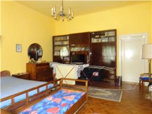 Apartament la casa  2 camere de vanzare zona centrala   Sibiu