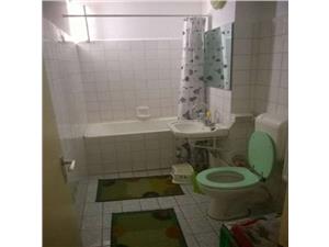 Vand apartament cu 2 camere zona Biserica Mihai Viteazul