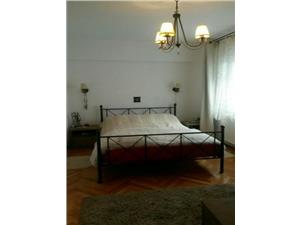 Apartament 3 camere de inchiriat in Sibiu