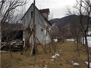 Casa de vanzare in Turnu Rosu