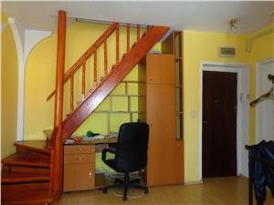 Apartament 3 camere mansarda de vanzare in Vasile Aaron  Sibiu