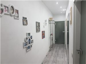 Apartament cu 3 camere de vanzare, zona ultracentrala Sibiu