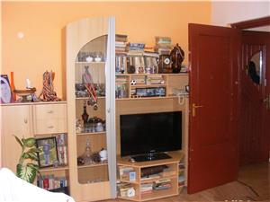 Apartament cu 3 camere de vanzare in Hipodrom IV  Siibiu