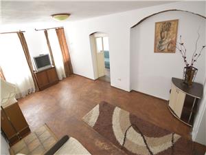 Apartament la casa zona 9 Mai