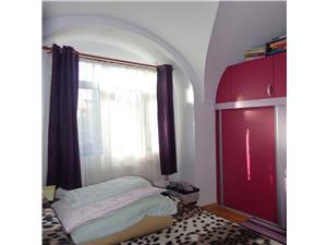 Apartament la casa cu 2 camere de vanzare ultracentral   Sibiu