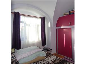 Apartament la casa cu 2 camere de vanzare ultracentral  Sibiu