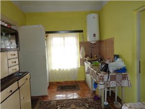 Apartament spatios la casa de vanzare, ultracentral in Sibiu