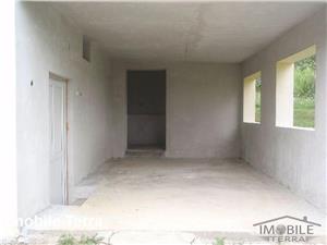 Casa noua de vanzare in zona de munte Sibiu, 4 camere si 1800 mp teren